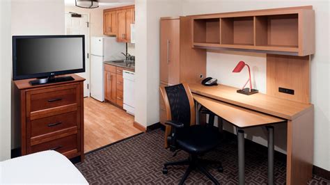 Hotels near Suffolk University.